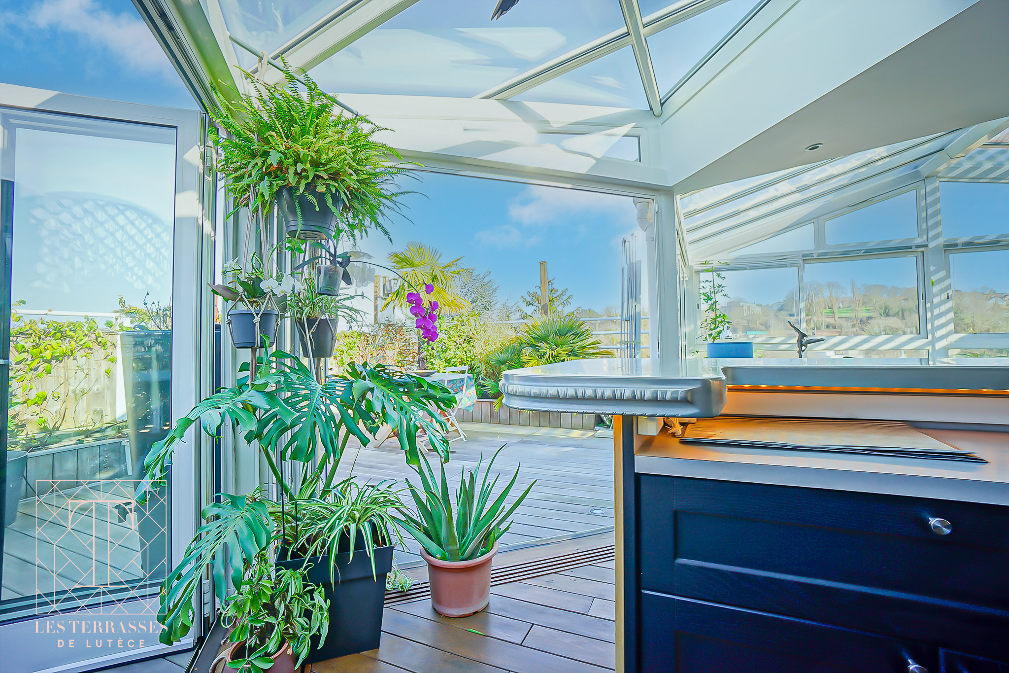 Photo n°13 du bien immobilier Meudon : Appartement en dernier étage avec terrasse et vue Paris