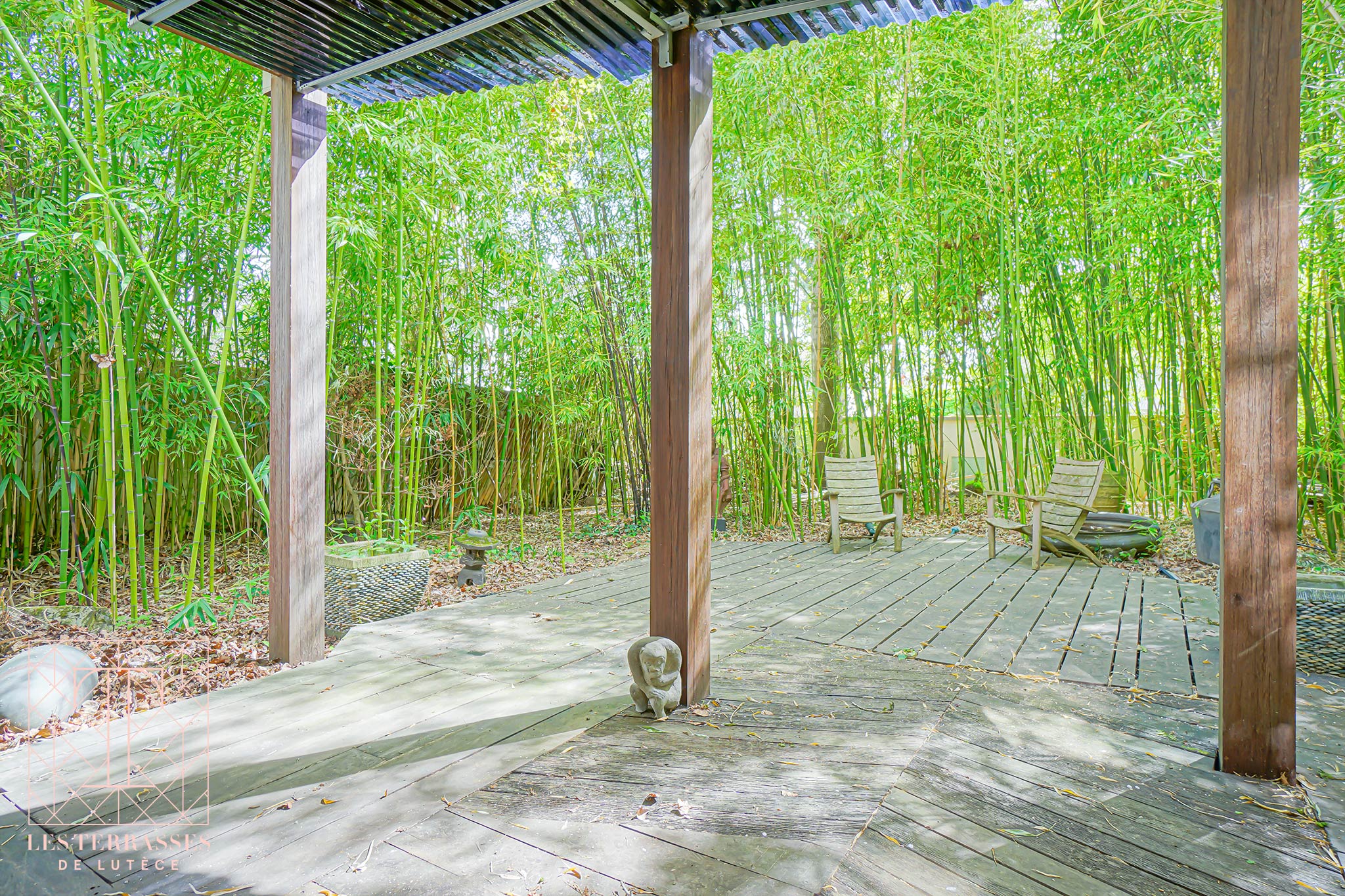 Photo n°4 du bien immobilier Élégante meulière de caractère avec jardin paysager